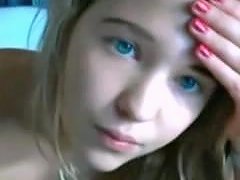Free Porn A Beautiful Amateur Blonde Girl Show Her Perfect Body